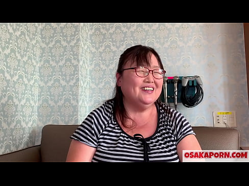 ❤️ La mare japonesa grassa ensenya les seves grans pits i gaudeix d'una joguina sexual. Una mare asiàtica de 51 anys parla de la seva experiència sexual. Yukiko 1 OSAKAPORN milf grassa Porno rus a nosaltres ca.sex78.ru ☑