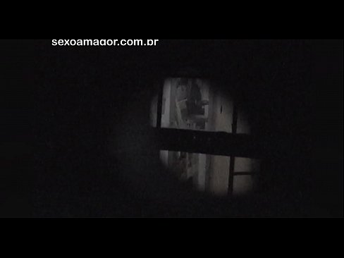 ❤️ Blondie és gravada en secret per un voyeur del barri amagat darrere de maons buits Porno rus a nosaltres ca.sex78.ru ☑