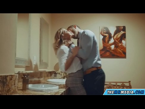 ❤️ Quan una rossa tetona et sedueix en un lavabo públic Porno rus a nosaltres ca.sex78.ru ☑